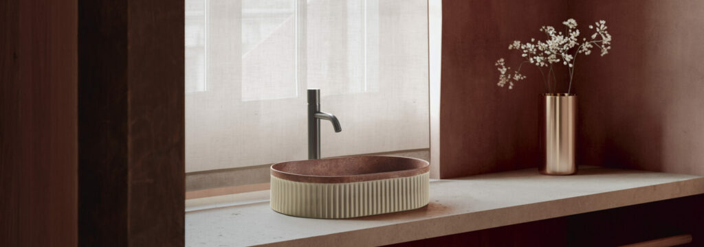 La búsqueda de lo simple y el confort serán características comunes en todos los baños que vayamos a diseñar.